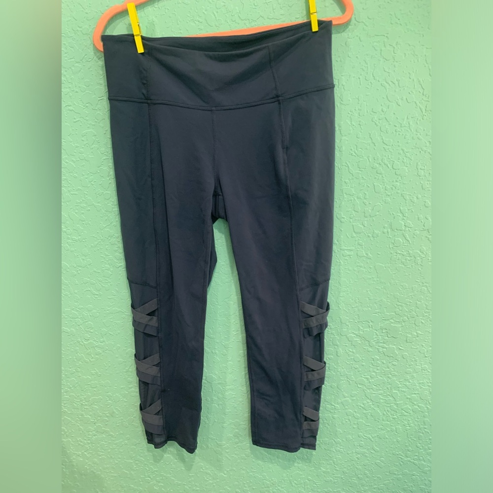 Athleta Navy blue Leggings cropped athletic athleisure yoga sports active Large